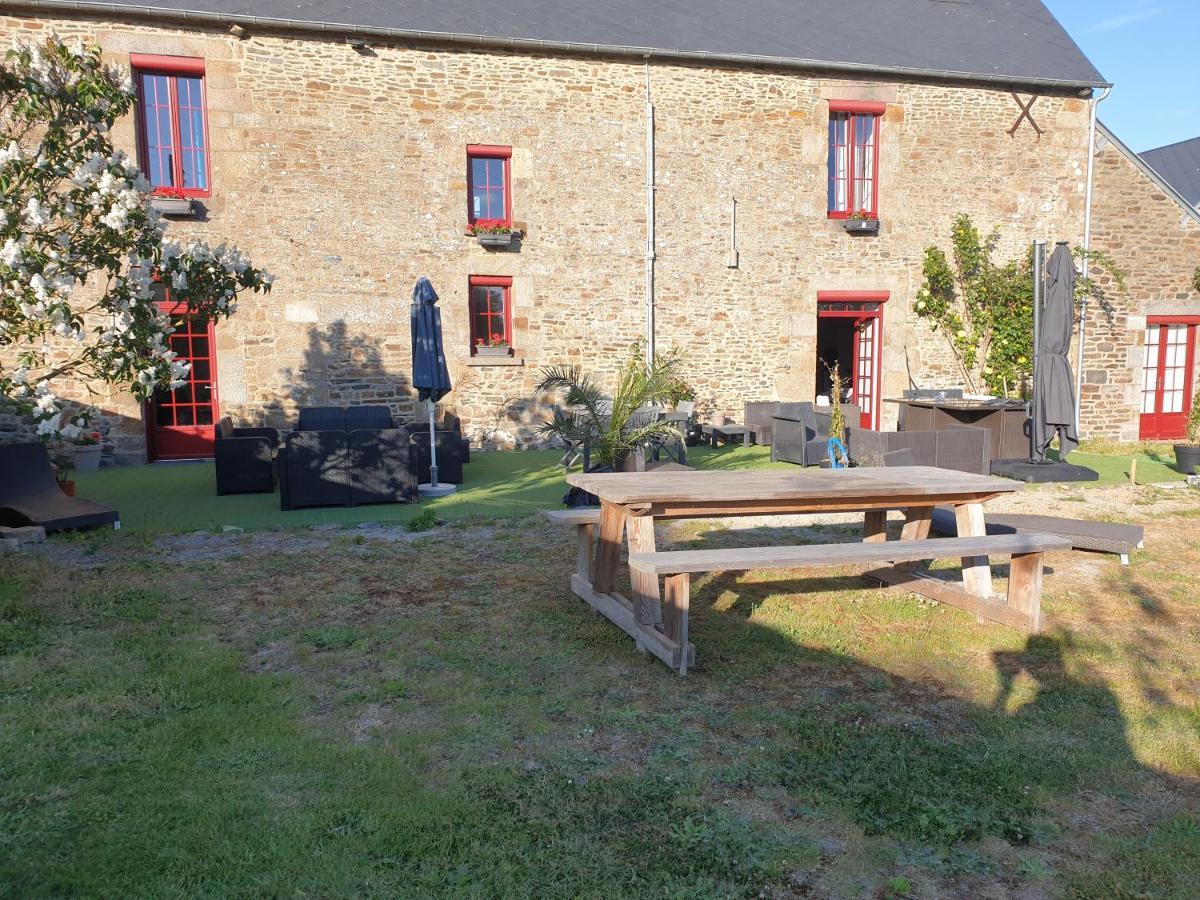 Chambres De Villee Saint-Georges-de-Grehaigne ภายนอก รูปภาพ